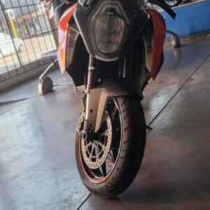 2016 KTM 1290 Super Duke GT image 11