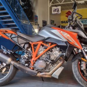 2016 KTM 1290 Super Duke GT image 12